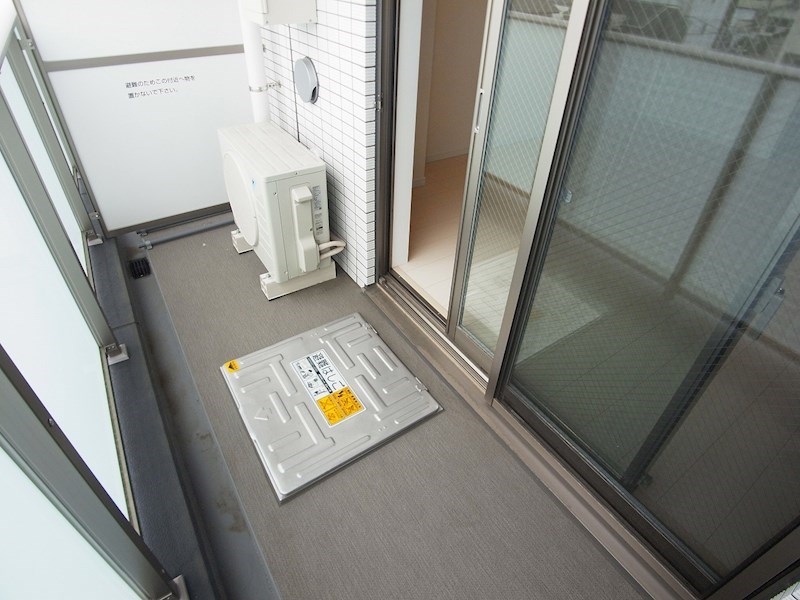 MAXIV　KOHOKU　ALEGRIA　COURT ベランダ