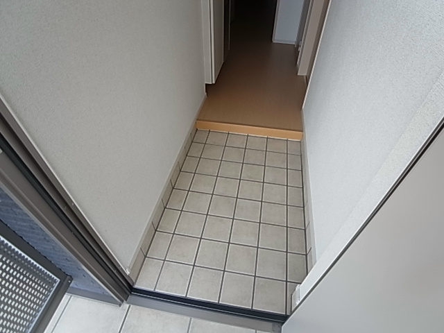 クーネル東松戸 玄関