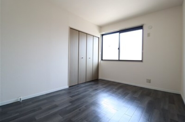 グリーンシャトルＢ ベッドルーム