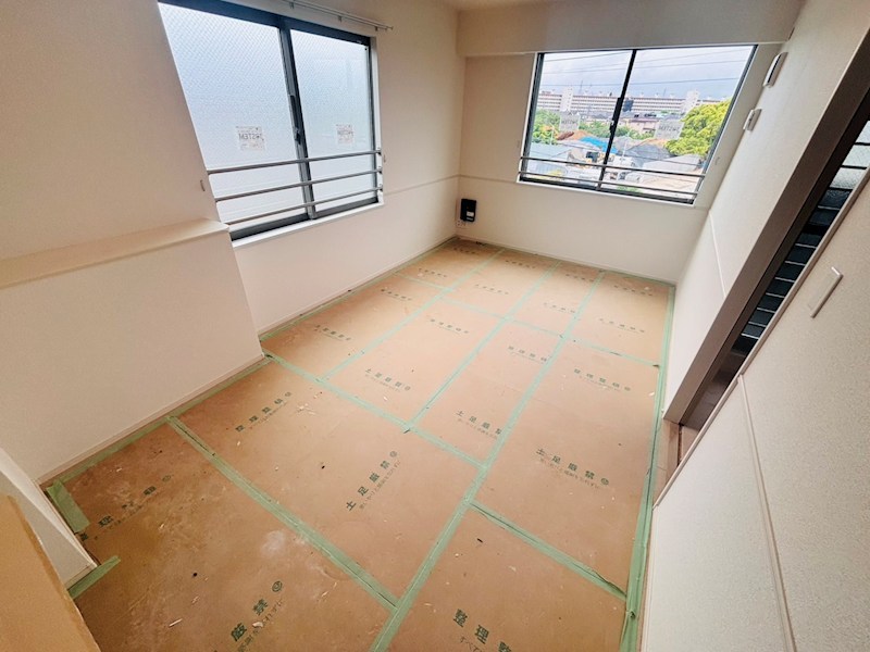 チェリー　クローバー リビング