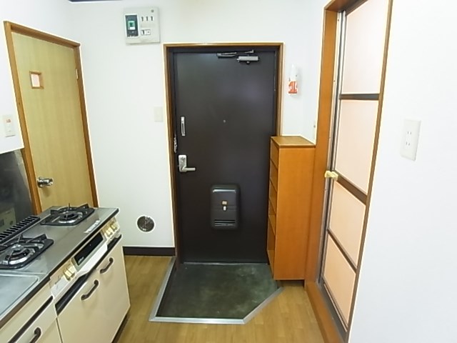 ランドフォレスト北千住 玄関