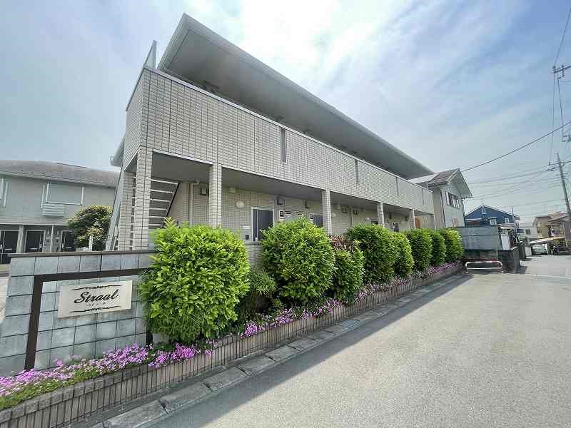 ストラールＡ 201号室 外観