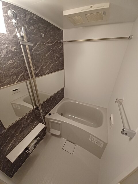スアヴィス谷在家 風呂画像