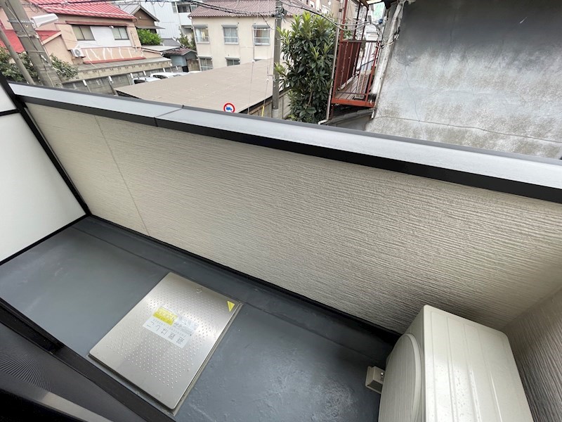 Tre　Court　Kitasenju ベランダ
