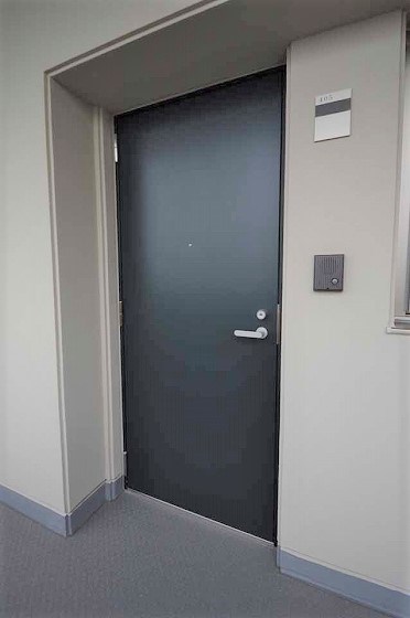 オアシスG棟 玄関
