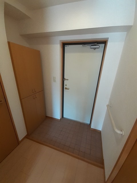 エオナスカイ 玄関