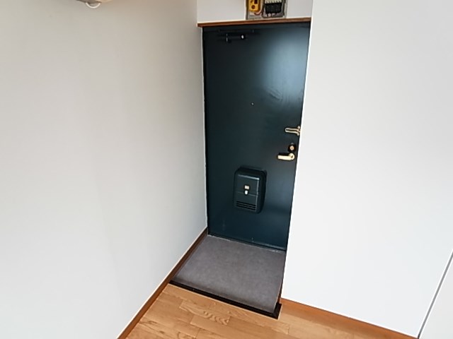 ステラ光平ビル 玄関