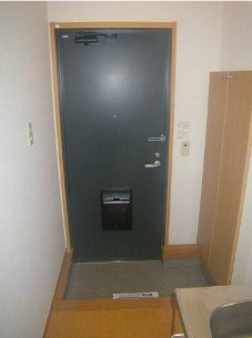 ソルビオス北千住  玄関