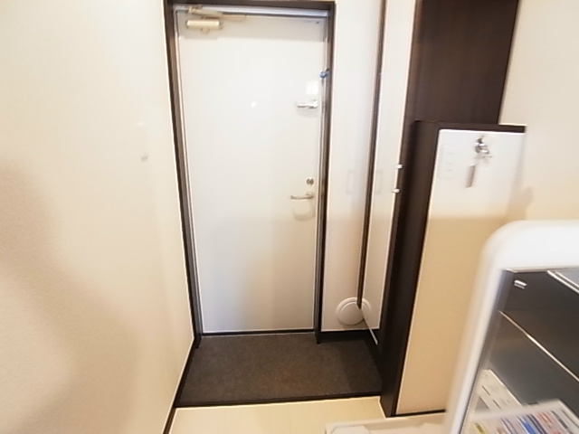 エストラージ 玄関