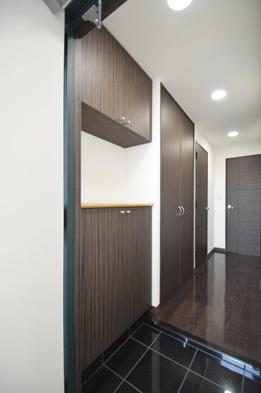 オアシスＦ棟 玄関