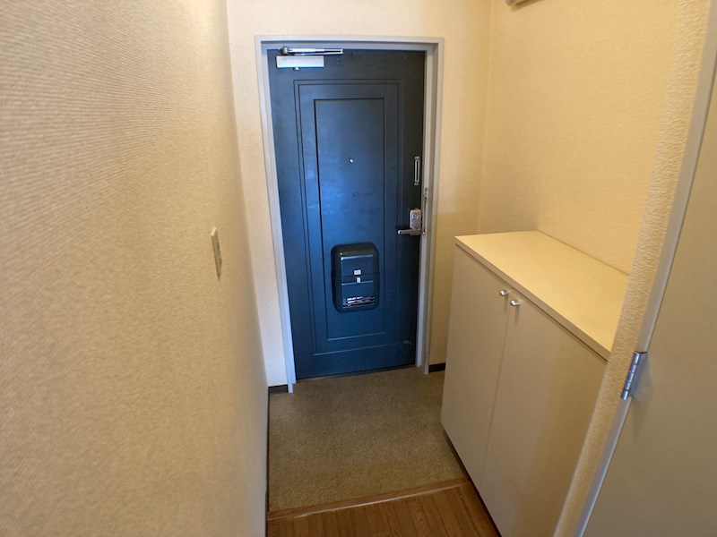 リヴェールお花茶屋 玄関