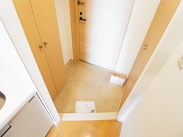 グランフォース綾瀬 玄関