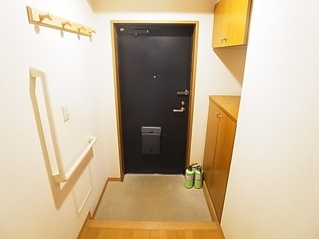 フォーエレメンツ竹の塚 玄関
