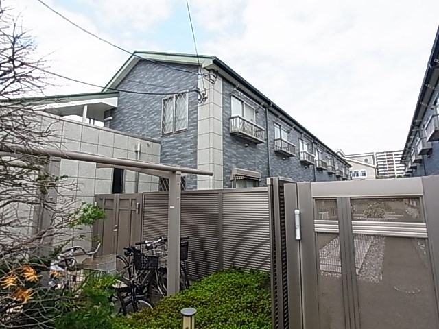 210アパートメントＢ 外観写真
