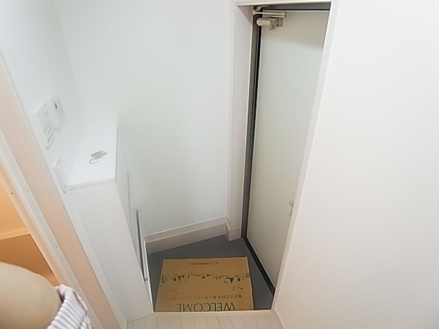 ホワイトコート 玄関
