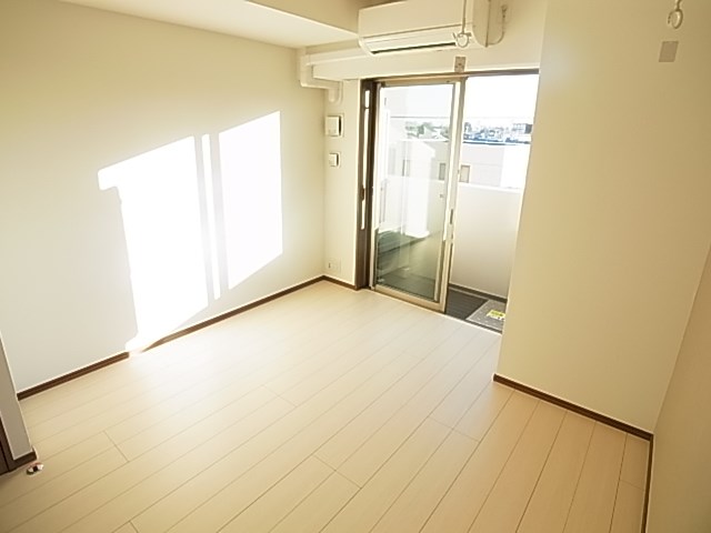 ユリカロゼ梅島 ベッドルーム