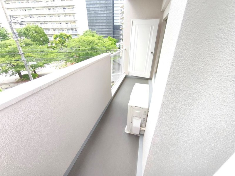 梅田マンションC棟 ベランダ