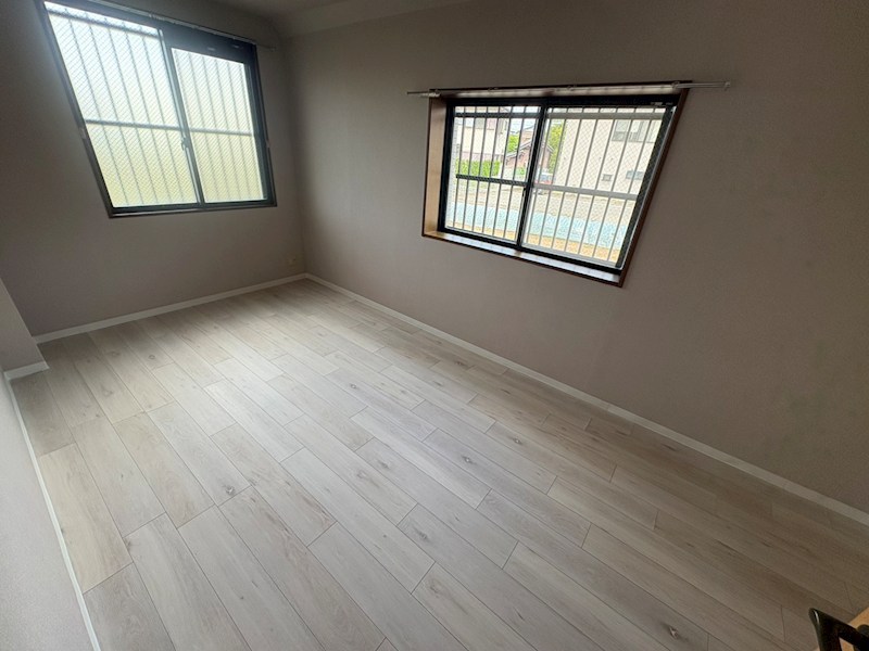 モラダ・アケボノ その他18