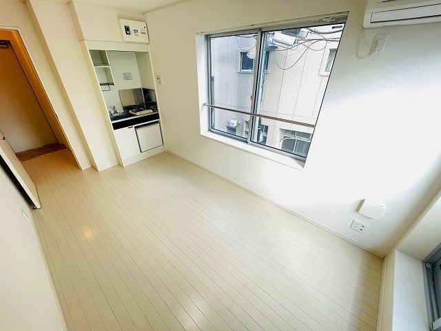 サニーコート町屋 リビング