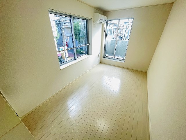 サニーコート町屋 ベッドルーム
