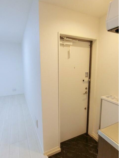 ヒルズ稔台 玄関