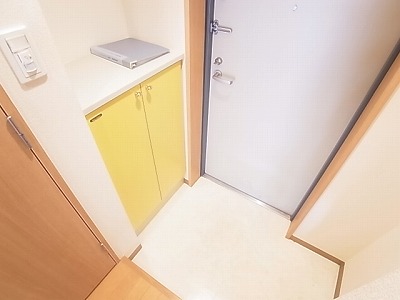 クレストガーデン野田 玄関