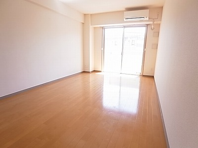 クレストガーデン野田 リビング