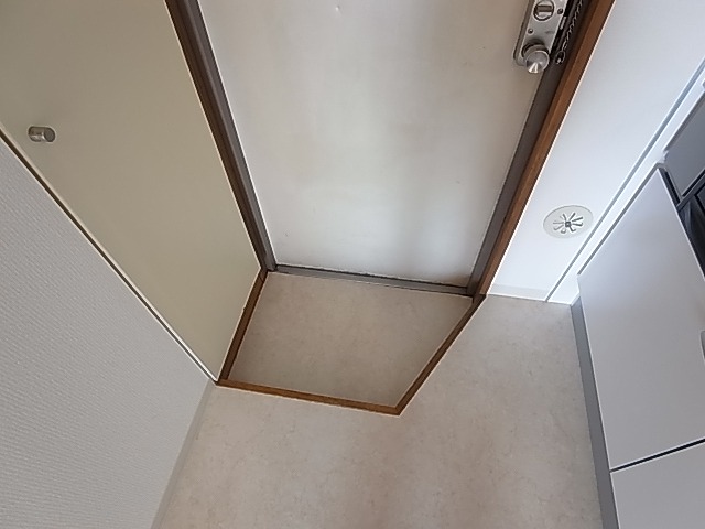 オネスティ柏12番館 玄関