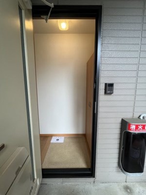 セジュール尾崎C棟 玄関