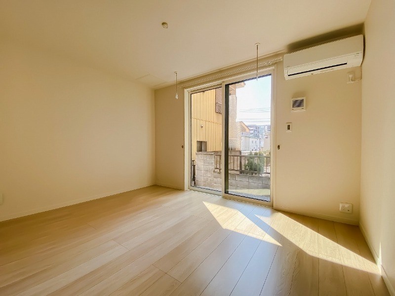 六実4丁目戸建貸家 リビング