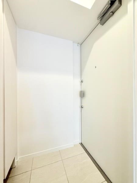アジールコート町屋 玄関