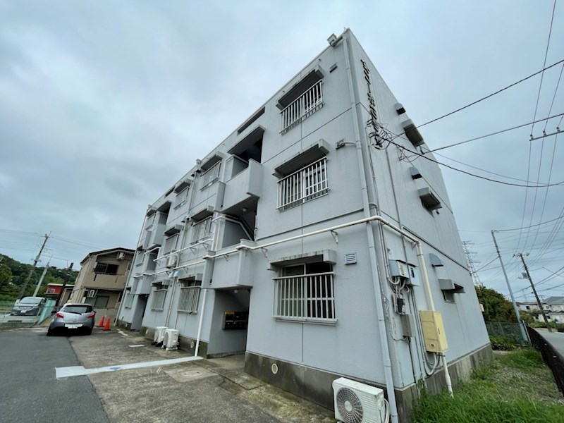 ヤマサイコーポ3号棟  外観写真