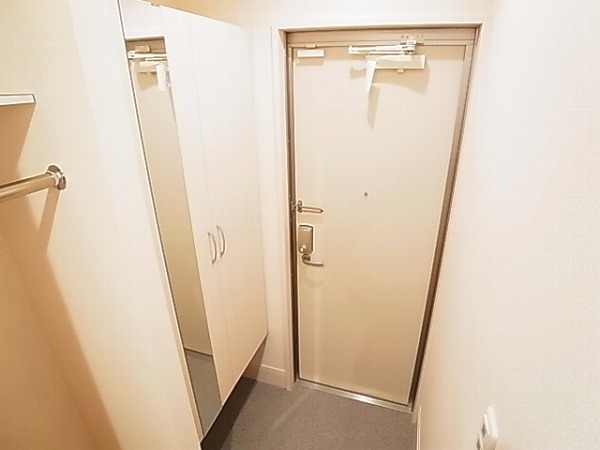 エクウス 玄関