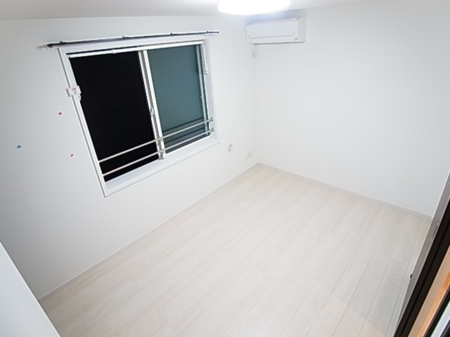 グランシャレー梅島3 ベッドルーム