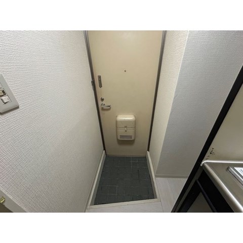 ブルーメアライ36B棟 玄関