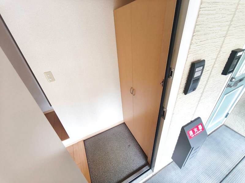 ルミエールセンジュ 玄関