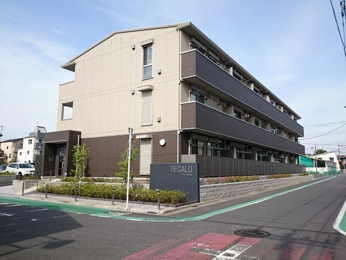 レガロ新宿 外観写真