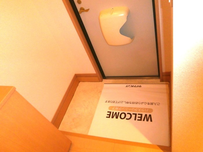 ローズコート宝町 玄関