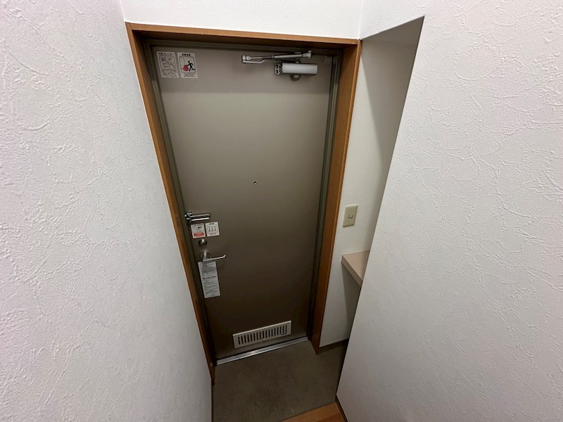 セレ西尾久 玄関