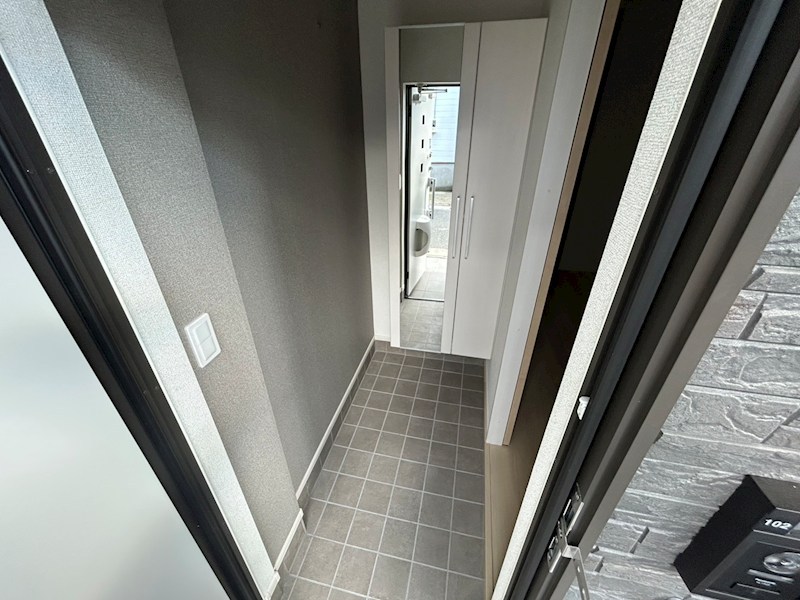 ラ・メール・ソレイユ 玄関