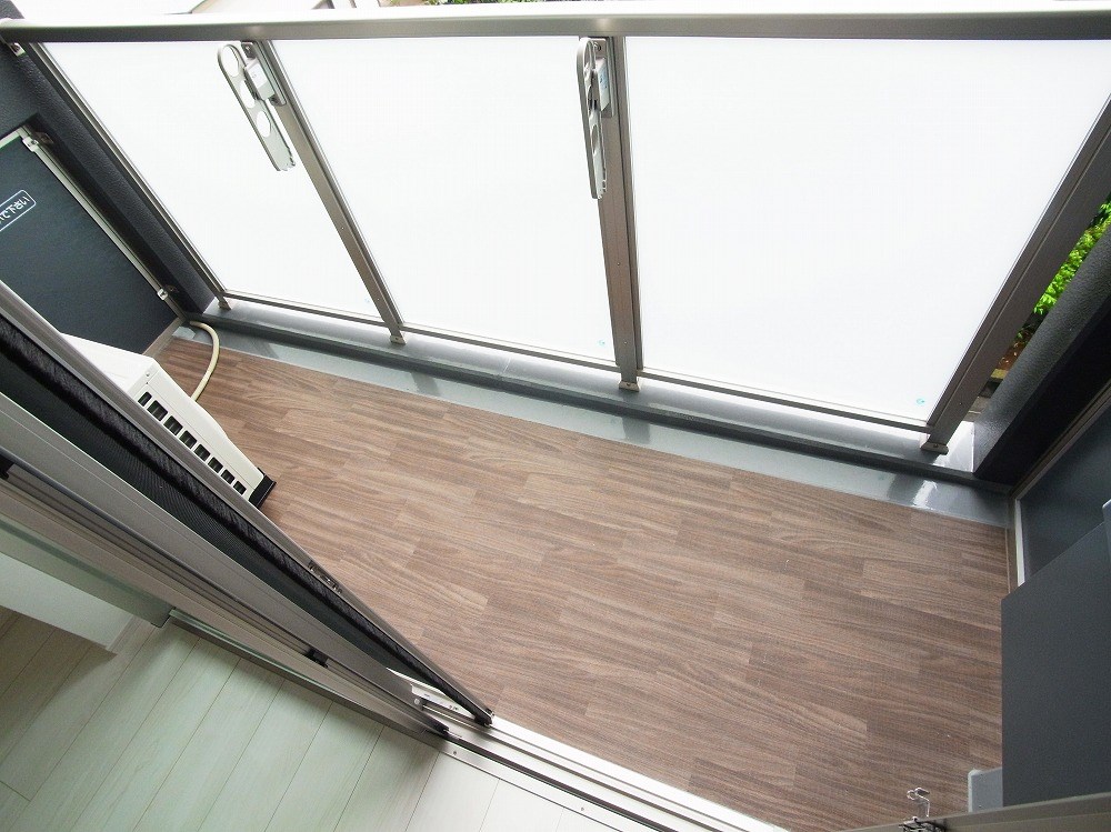 ART APARTMENT IN TOKYO NORTH ベランダ