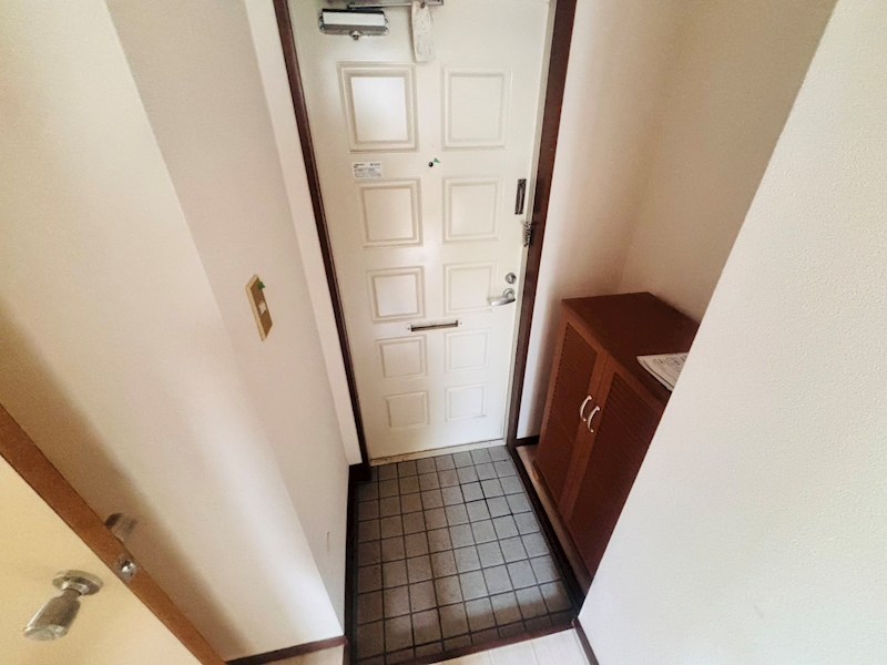 小金ヒルズ 玄関