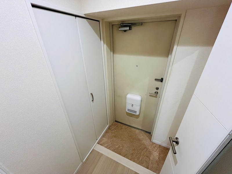 第一スカイハイツ足立 玄関