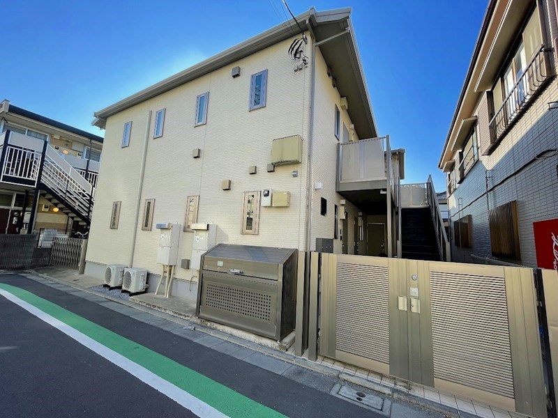 リーヴス館NIIJUKU 外観写真