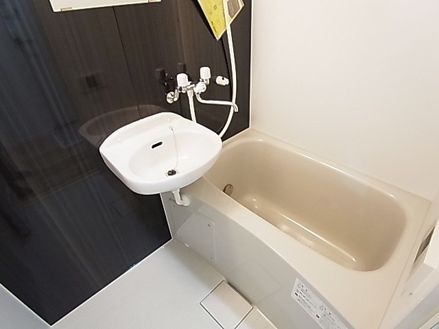 ＴＡＴＥＲＵＡｐａｒｔｍｅｎｔ足立区梅田４丁目 風呂画像
