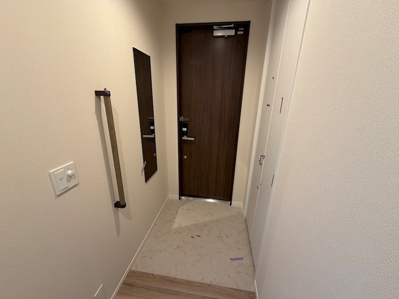 アレーズＫＡＳＨＩＷＡＮＯＨＡ 玄関