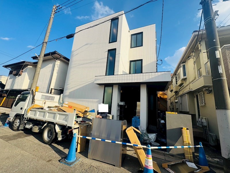 コロネードレジデンス 101号室 外観