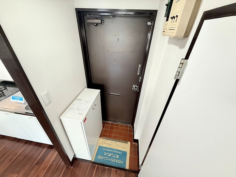 メゾンド琴 玄関