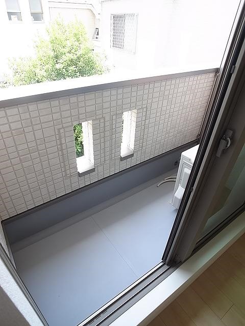 フェリス・プライヤ ベランダ