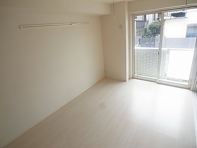 ファミユB ベッドルーム